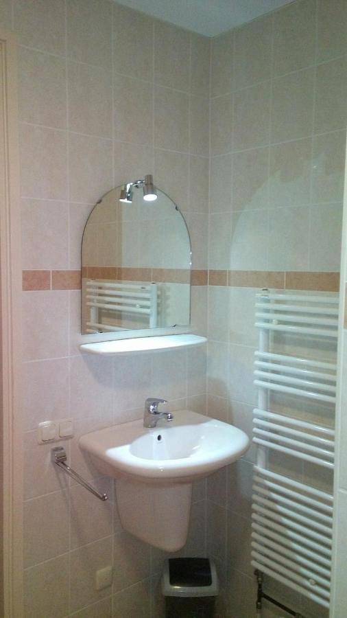 Uut In Thuus 21A Apartman Buren  Kültér fotó