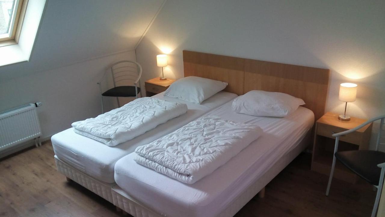 Uut In Thuus 21A Apartman Buren  Kültér fotó