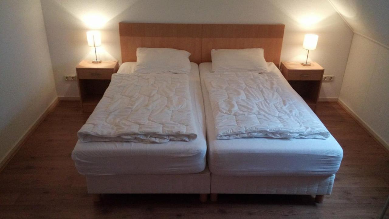 Uut In Thuus 21A Apartman Buren  Kültér fotó